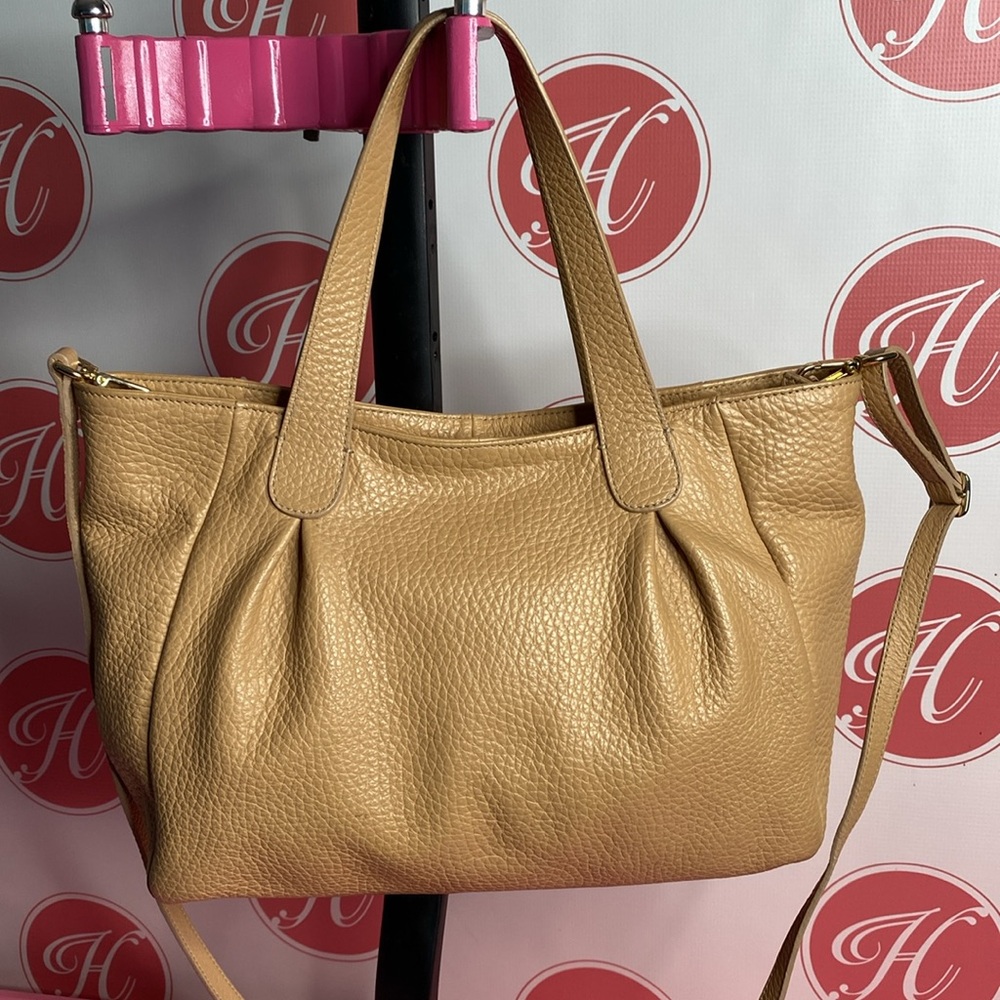 Everyday Pebbled Leather Tote in Tan